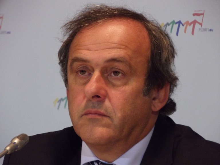 FIFA : Platini abandonne