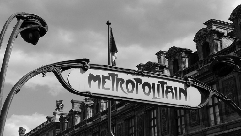 Paris : tentative de viol en plein jour dans le métro