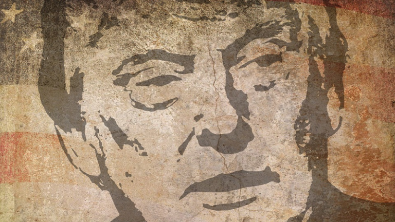 Trump : sa prostituée raconte tout