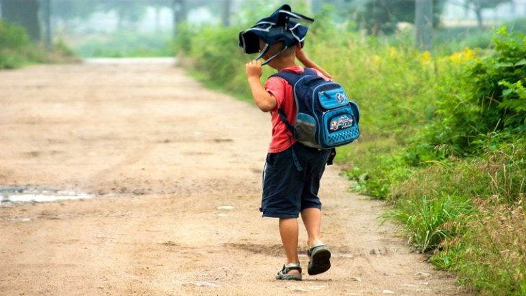 A trois ans, tous à l’école !