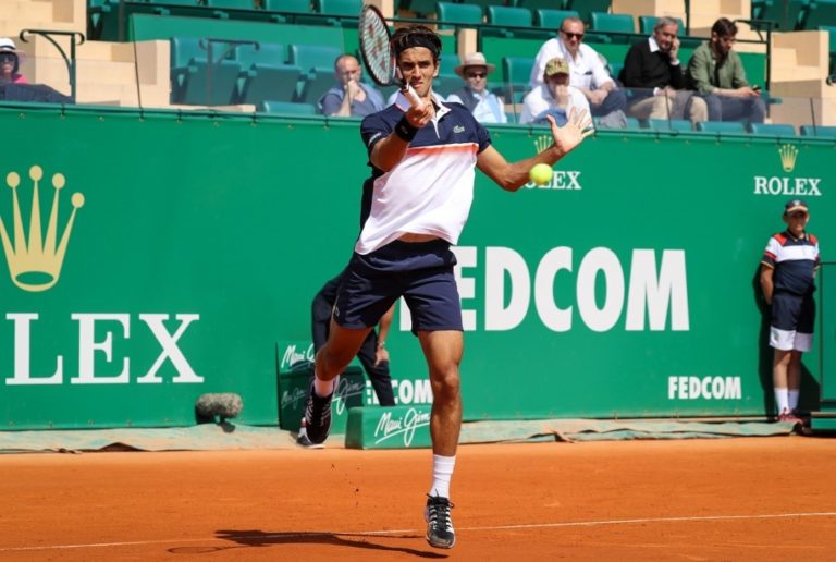 Pierre Hugues Herbert sur le court de Monte-Carlo