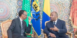Le président rwandais Paul Kagamé en discussion avec son homologue gabonais Ali Bongo, lors de sa visite à Libreville le lundi 10 juin 2019
