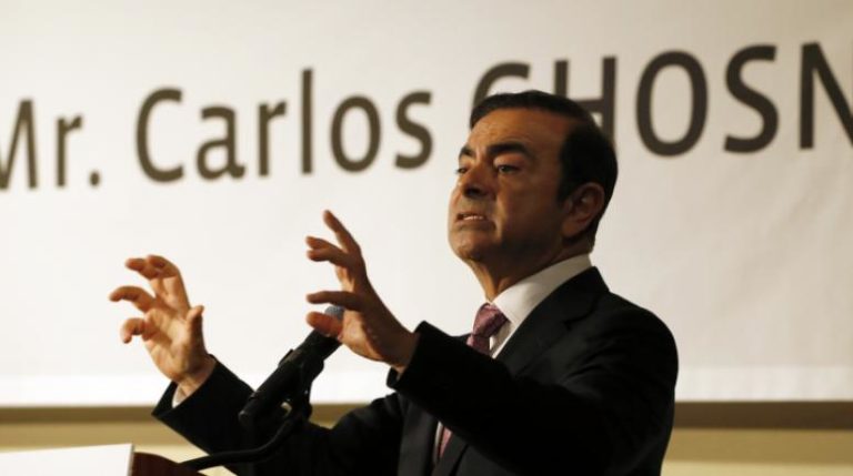 Des complices de la fuite de Carlos Ghosn devant la justice japonaise
