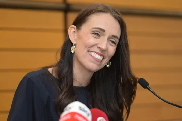 Jacinda Ardern, la Première ministre néo-zélandaise lassée du pouvoir